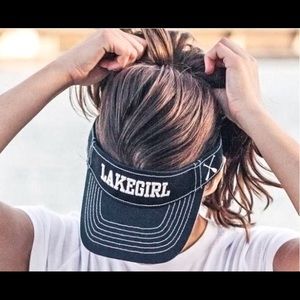 LAKEGIRL VISOR NAVY BLUE ADJUSTABLE NWT
